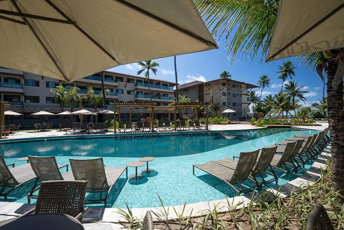 3BR Oceanfront Apartment · Private Pool