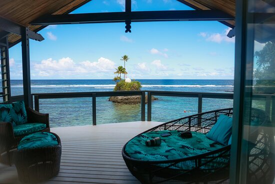 3BR Oceanfront Apartment · Balcony